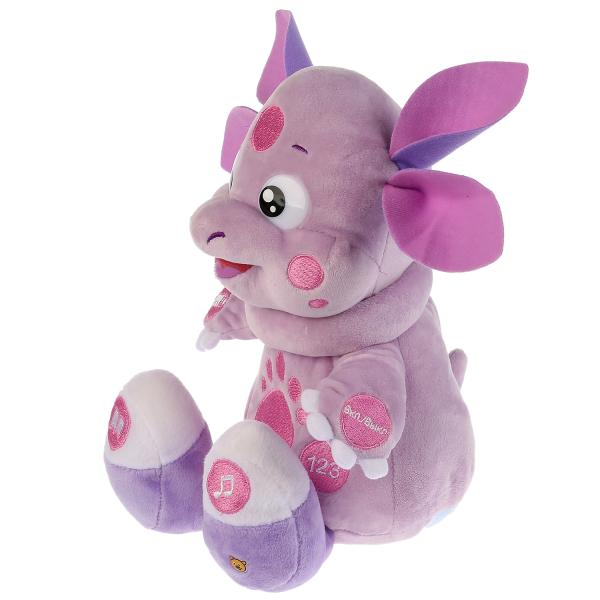 Ол есегіне ойыншықты тығып алды.