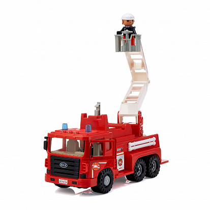 Фото 40376 Дасунг Игровой набор Пожарная машина с фигуркой Daesung