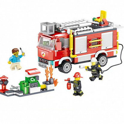 Фото Г0219 Конструктор LELE Городской Герой Пожарная машина на вызове. 370 деталей. 42.5х28х7 см. QL0219(
